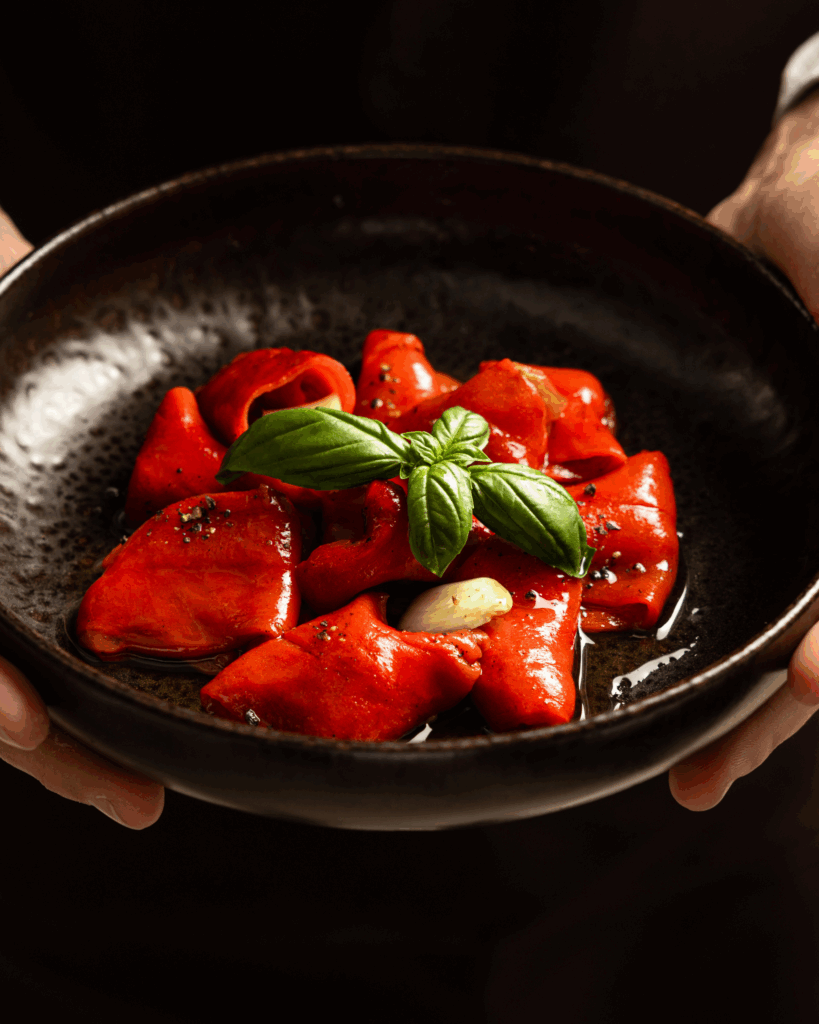 SPECA TË PJEKUR, MARINUAR ME UTHULL MOLLE